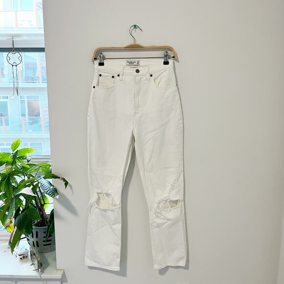 Abercrombie & Fitch White Ankle Straight High Rise Jeans Size 2 - Picture 1 of 6